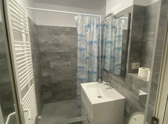 アパート Andrei Intrare Mamaia, Campus コンスタンツァ